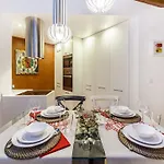 Carmo Chiado Deluxe Διαμέρισμα *