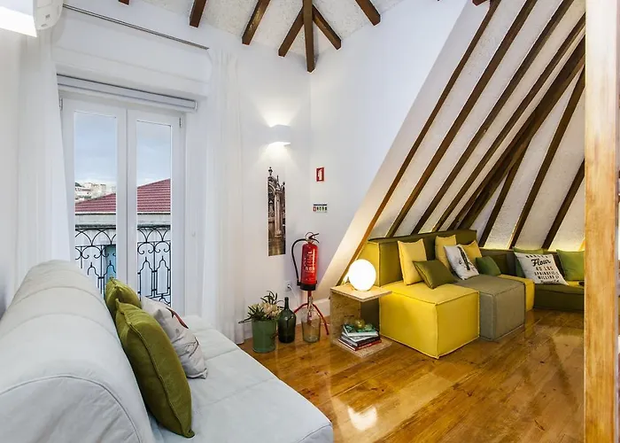 Carmo Chiado Deluxe