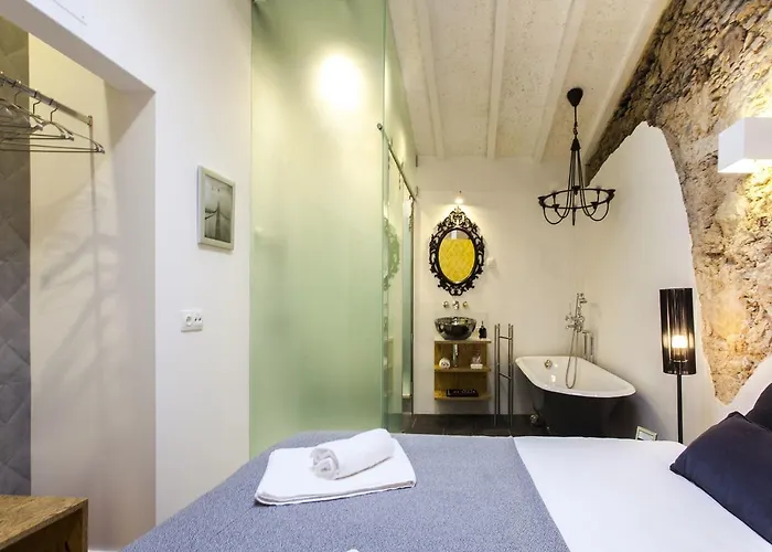 Carmo Chiado Deluxe Apartment Lisbon