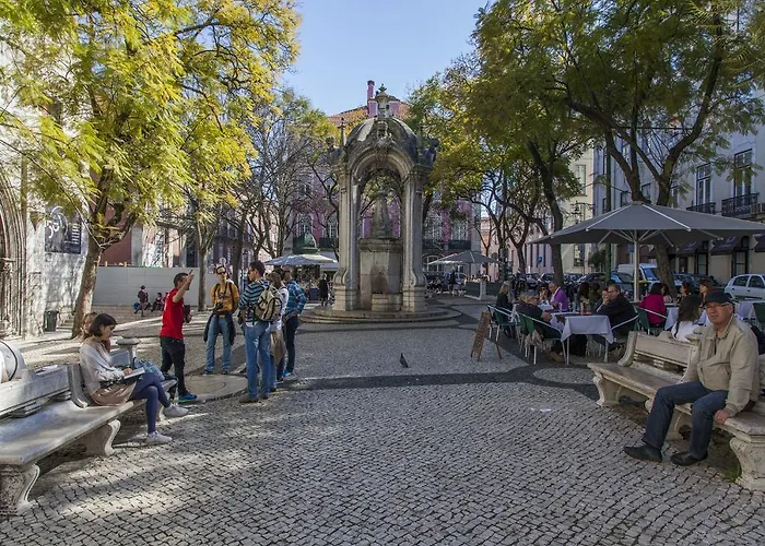 Carmo Chiado Deluxe Apartment Lisbon
