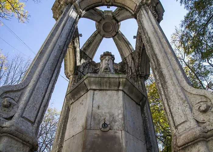 Carmo Chiado Deluxe