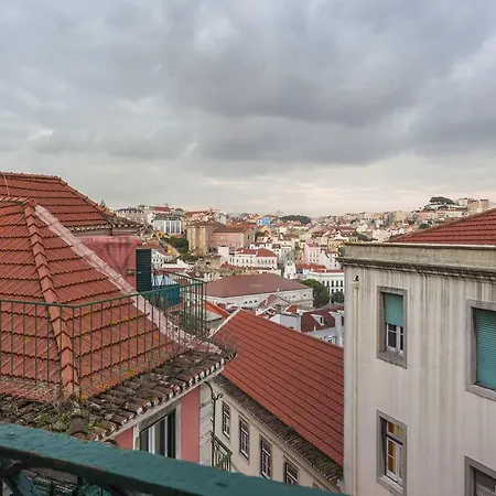 Carmo Chiado Deluxe Daire *