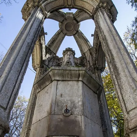 Carmo Chiado Deluxe