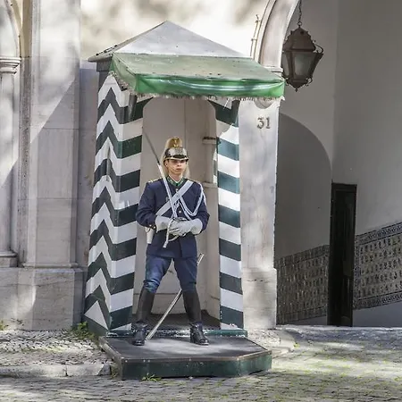 Carmo Chiado Deluxe Лиссабон