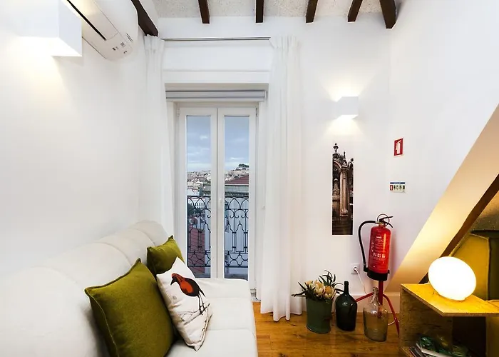 Carmo Chiado Deluxe *